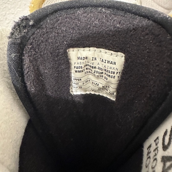 Nike Air Force sample snowboard boots - Picture 4 of 6